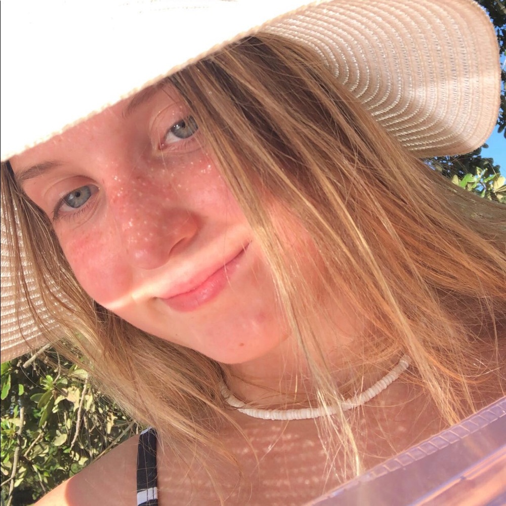 Meet your Posher, Mackenzie